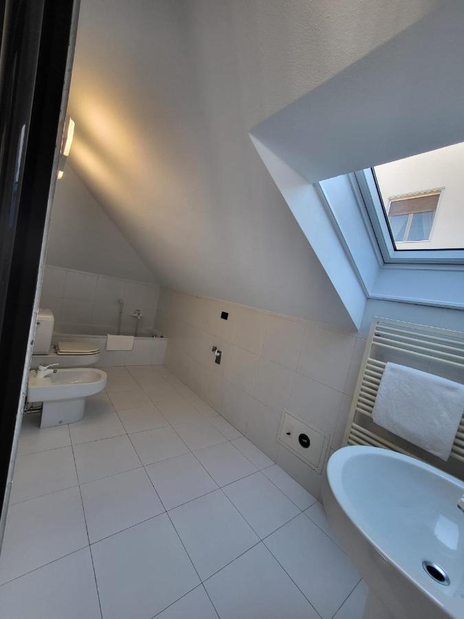 Attico Dei Castelli Appartement Verbania Buitenkant foto