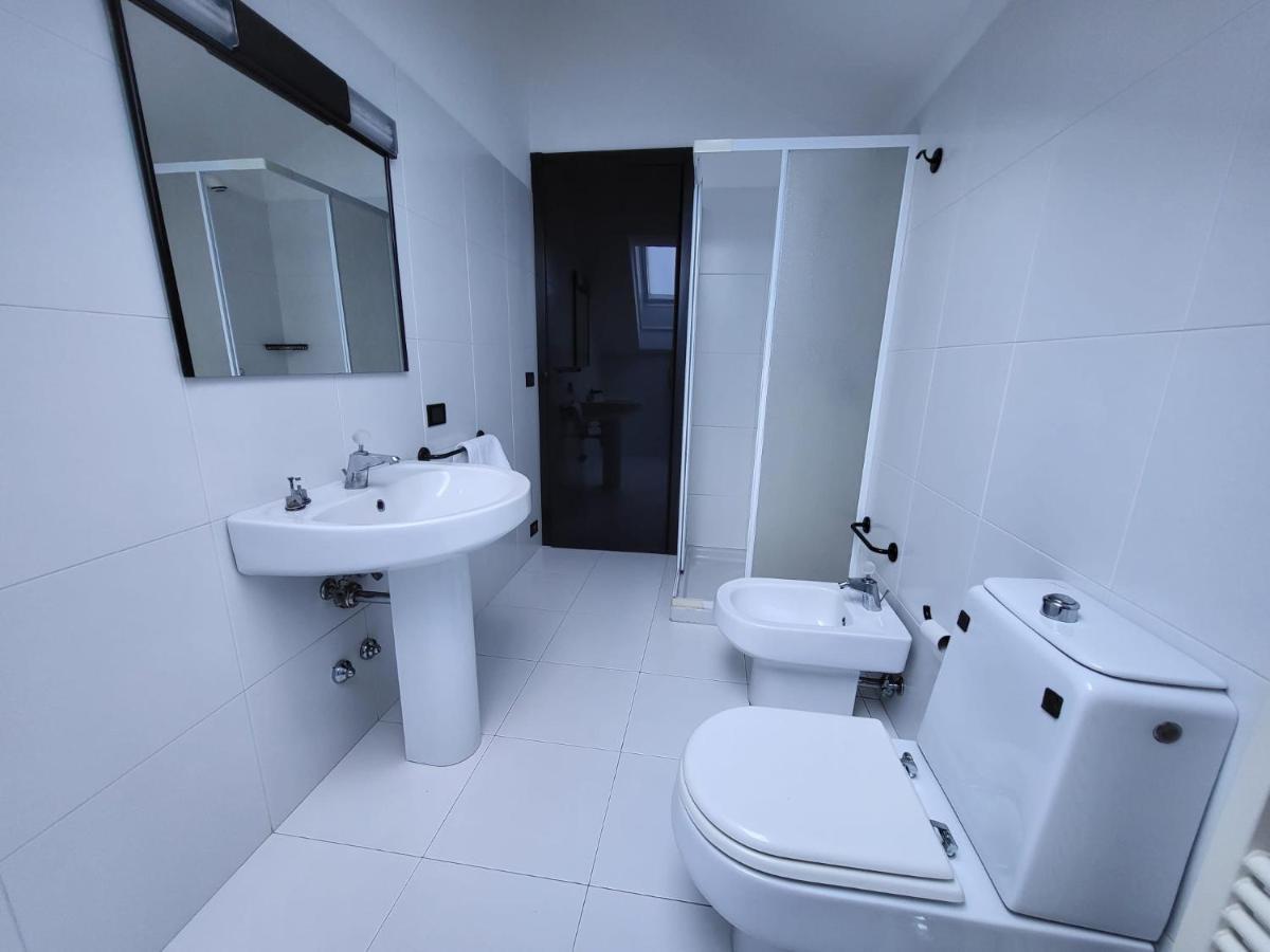 Attico Dei Castelli Appartement Verbania Buitenkant foto